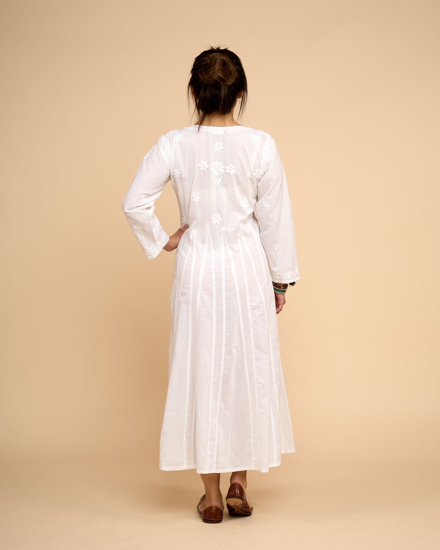 Vestido Blanco de Manga Larga con Bordado Chikankari Blanco