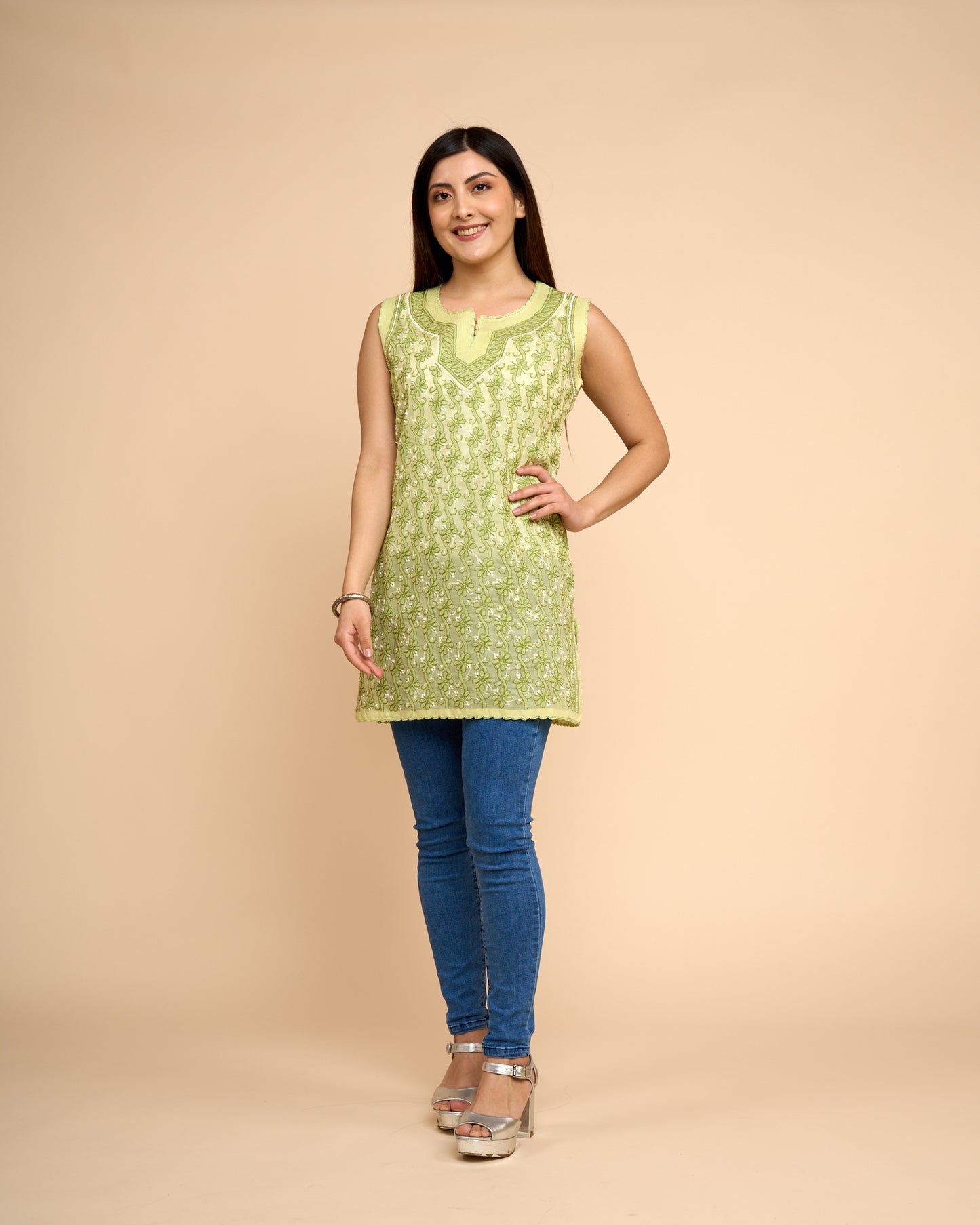Blusa Verde Claro - Algodon bordado detallada