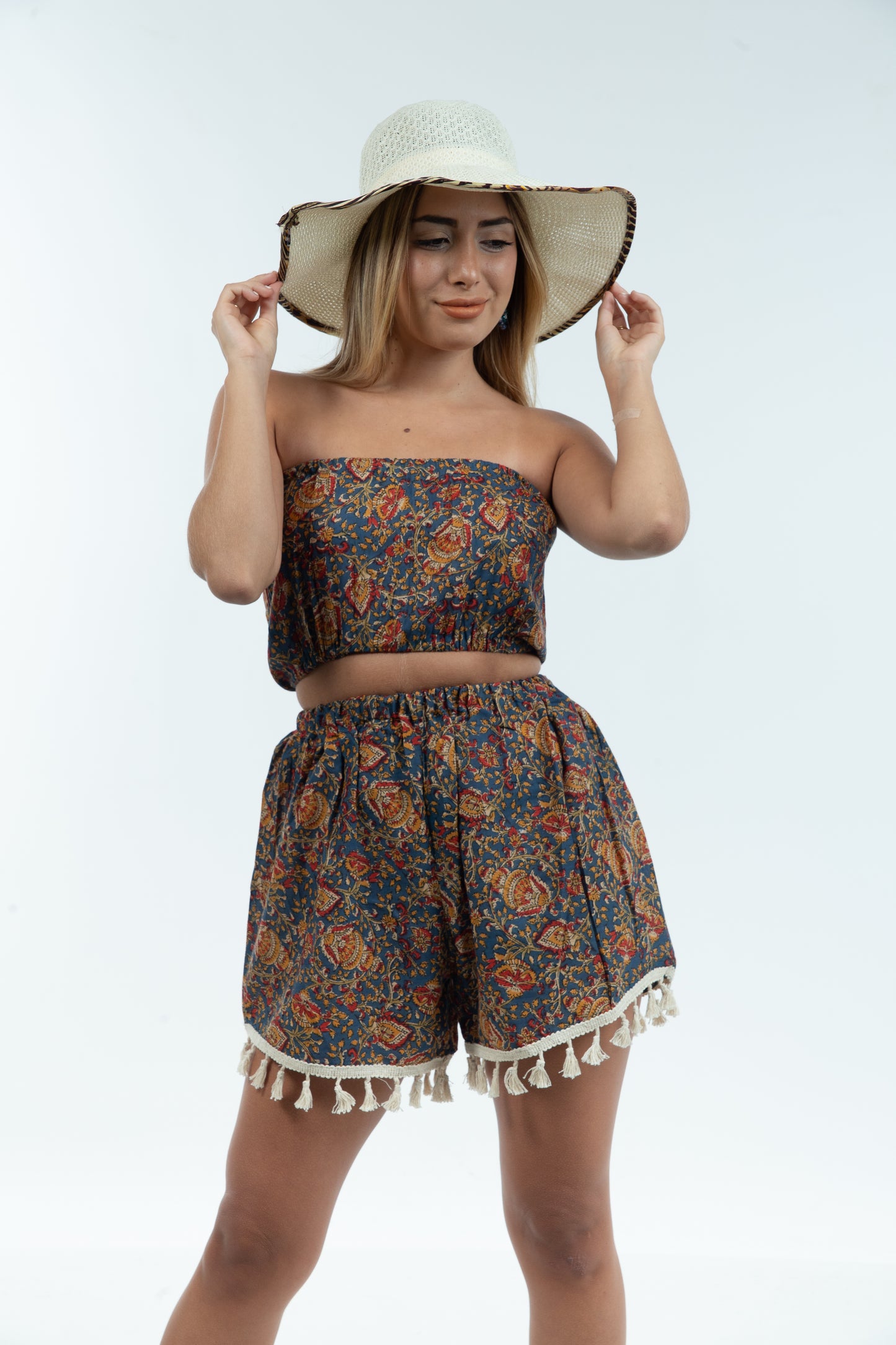 Set Top Tubo y Shorts - Estilo Casual para tus Días de Verano