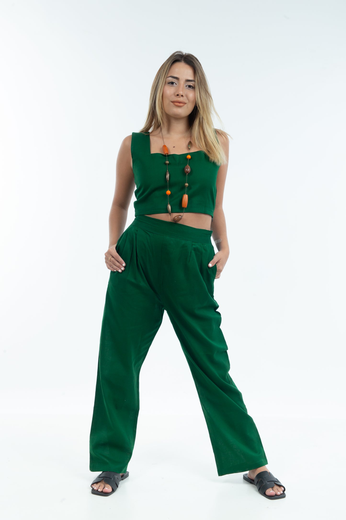 Cord-set en Lino Verde Oscuro - Elegancia y Comodidad para la Oficina en Verano
