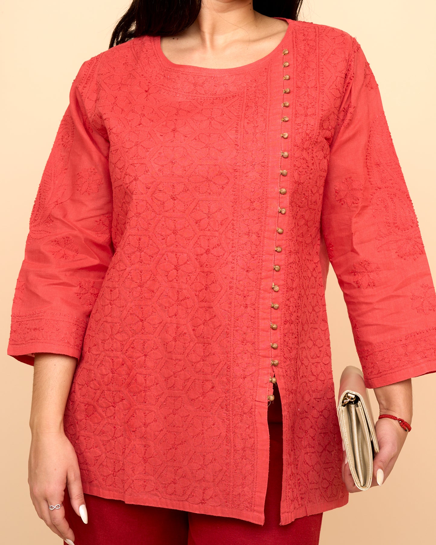 Blusa Roja tommish - Algodon bordado detallada