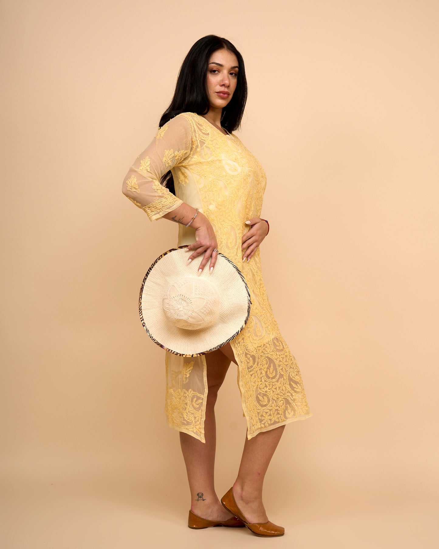 Vestido de Georgette de Manga 3/4 con Bordado Chikankari