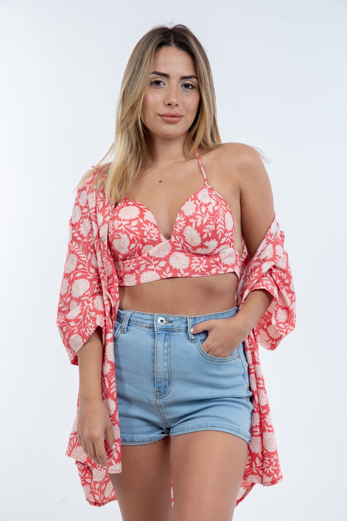 Combo Bralette y Camisa Oversized - Estilo Floral de la India en Melocotón y Blanco